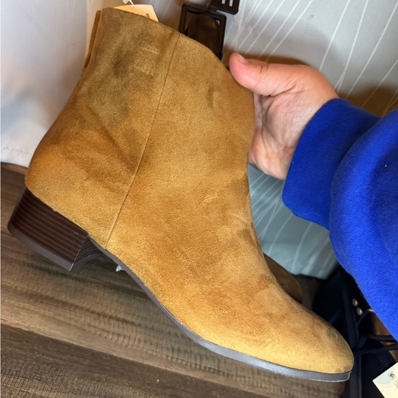 No Boundaries Tan Suede Ankle Boots - Picture 2 of 2